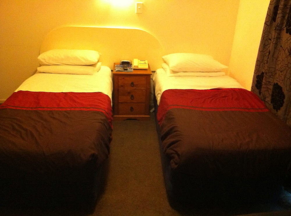 Cherry Tree Lodge Motel Christchurch Bagian luar foto