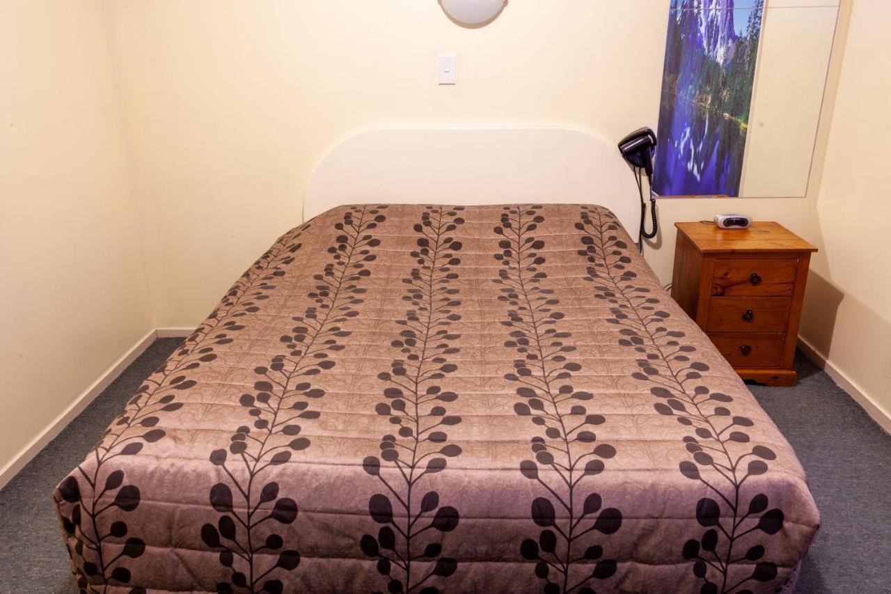 Cherry Tree Lodge Motel Christchurch Bagian luar foto